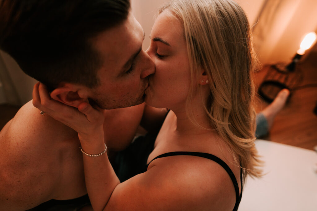 steamy couples photoshoot